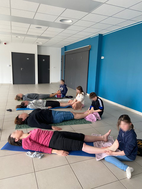 Atelier-collectif-relaxation-sonore-scolaires-Fabienne-Le-Meur-2